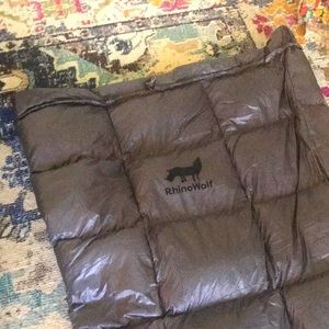 Rhinowolf sleeping bag and air mattress in one